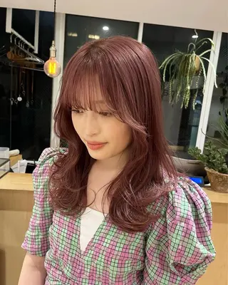 ミディアム カラー オリーブ/縮毛♡ Natsuno🩰のヘアスタイル