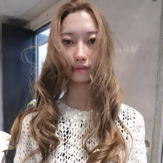 ロング カラー ハイトーン特化/りく /デザインカラー🫟のヘアスタイル