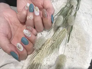 ミディアム m kaori𓃟のネイルデザイン