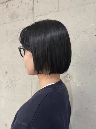 ショート カラー 阿部 響香のヘアスタイル
