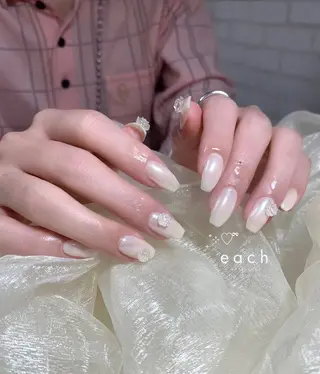 ネイル each Hibikiのネイルデザイン