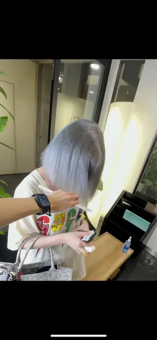 ショート 有人/バレイヤージュ /シャドールーツのヘアスタイル