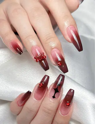 ネイル ネイルサロン Auraのネイルデザイン