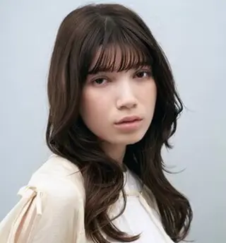 ロング ショートパーマ カットモデルのヘアスタイル