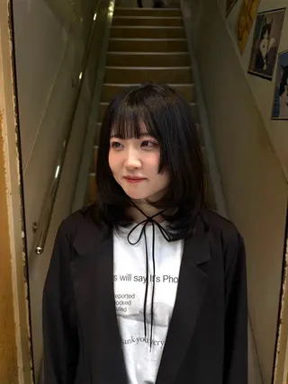 ミディアム カラー Doll所属・セイラ 都島美容室のヘアスタイル