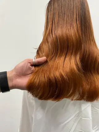 セミロング カラー Living所属・ヨシモトリョウ 髪質改善/美髪のヘアスタイル