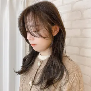 セミロング カラー abilita AZUSAのヘアスタイル