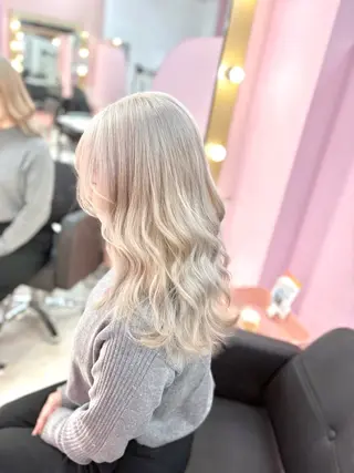 セミロング カラー 甘ふわgirly🎀 ハイトーン🤍Ramのヘアスタイル