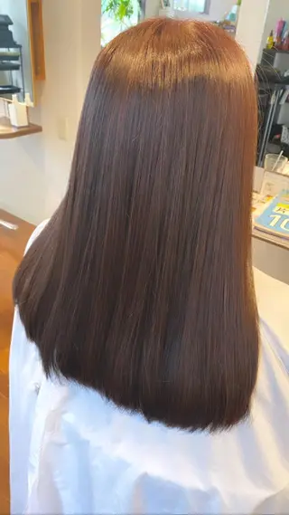 G LUX(ジールクス)所属・清水 まなのマツエク・マツパデザイン