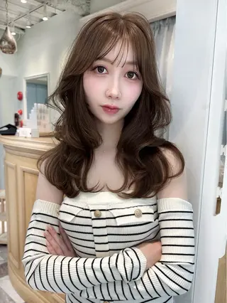 ミディアム カラー 木屋元一/透明感 /前髪/韓国ヘアのヘアスタイル