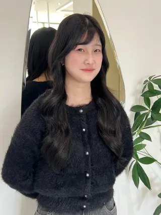 ロング 透明感カラー🍃 レイヤースタイル✨葵のヘアスタイル