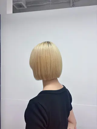 ショート W-TOKYO所属・艶髪ストレート🫶 AYANAのヘアスタイル