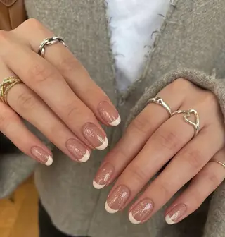 ネイル 高木 維麗絲のネイルデザイン