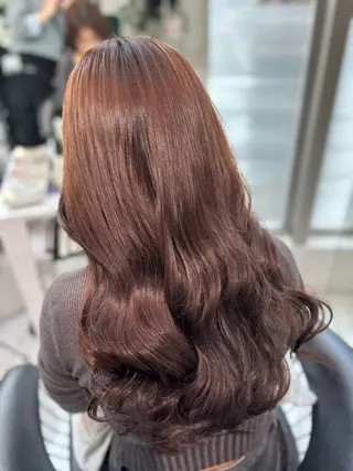 カラー Sakuraෆ˚* 暗髪×まつパ🖤🥀のヘアスタイル