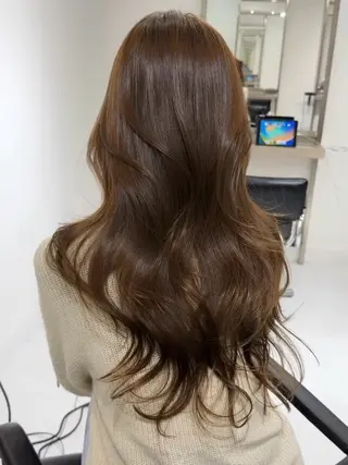 ロング カラー YOLO/ HANAのヘアスタイル