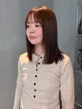 ミディアム SLAY所属・マツイ モモノのヘアスタイル