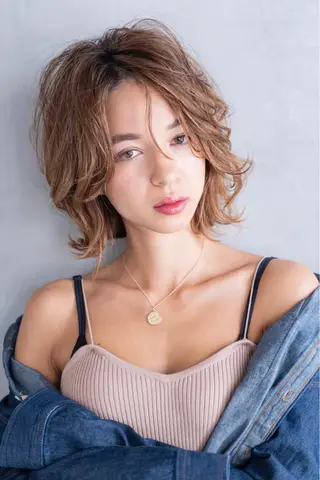 ショート カラー サイエンスアクア/艶 髪/レイヤー/清水のヘアスタイル