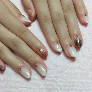 ネイル THECOLORS所属・近貞 莉奈のネイルデザイン