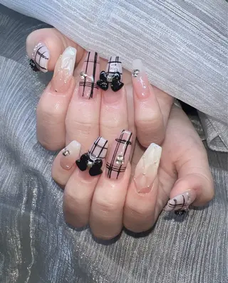 ネイル Lee Nailsのネイルデザイン