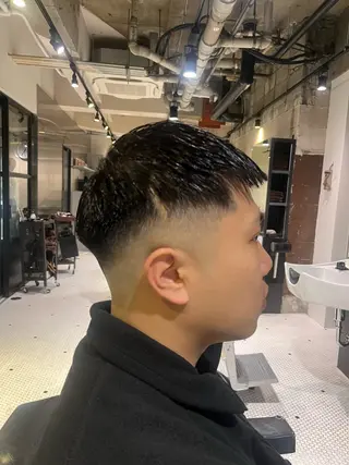 ショート FRANK’S BARBE(E)R THE STAND.飯田橋店所属・飯田橋 Junnaのヘアスタイル