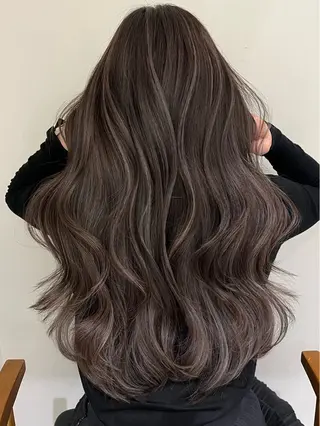 ロング カラー ✨小顔顔まわり✨ サイトウ　アツキのヘアスタイル