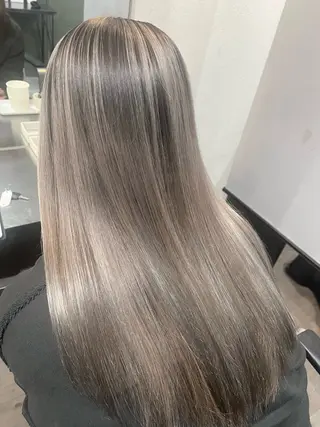 セミロング カラー 髪質改善 カラー専門店のヘアスタイル