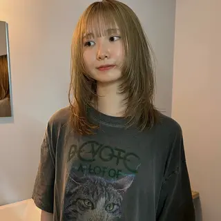 ミディアム 舟橋耀/ブリーチカラ ー/レイヤーカットのヘアスタイル