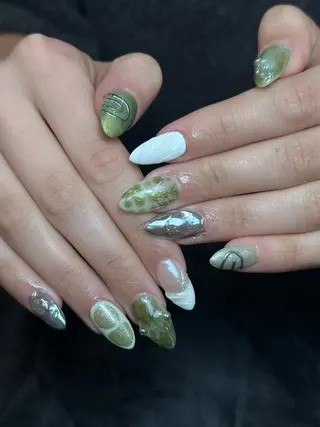 ネイル Iconic所属・Iconic Nailのネイルデザイン