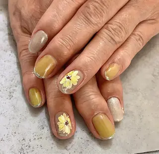 ショート cattleya nailのネイルデザイン