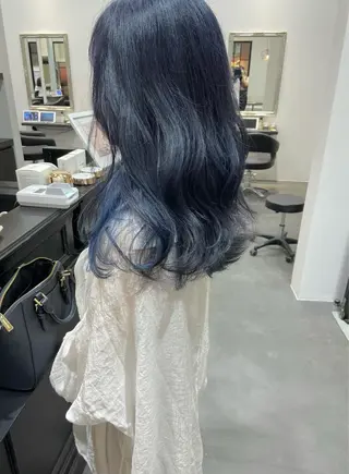 ロング 小倉 愛里のヘアスタイル