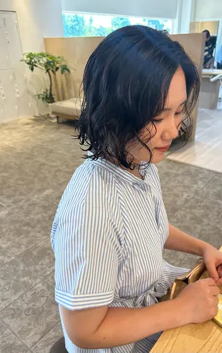 ミディアム 築地 なずなのヘアスタイル