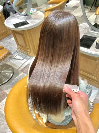 セミロング カラー 木屋元一/透明感 /レイヤー/顔まわりのヘアスタイル