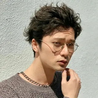 パーマ メンズ 染谷 菜月の眉毛・アイブロウイメージ