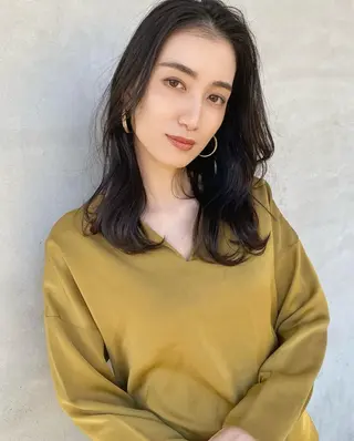 セミロング カラー 宝の 髪のヘアスタイル