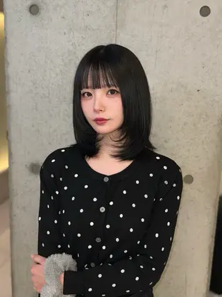 ミディアム karina🌿レイ ヤーカット/髪質改善のヘアスタイル