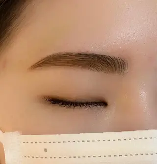 アイブロウ Brave nyc. 都田のマツエク・マツパデザイン