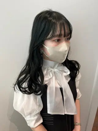 セミロング カラー Sill所属・片岡 由依のヘアスタイル