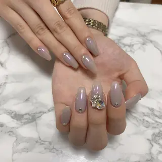 ネイル はな💎ネイル ワンホン、長さ出しのネイルデザイン