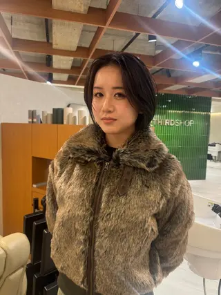 ミディアム カラー レイヤーカット ボブパーマNo.1のヘアスタイル