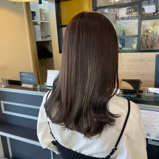 セミロング カラー スナコザワ レナのヘアスタイル