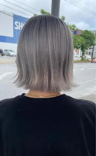 ショート andKおもろまち店 艶ダブルカラー✨のヘアスタイル