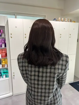 セミロング 溝曽路 優衣のヘアスタイル