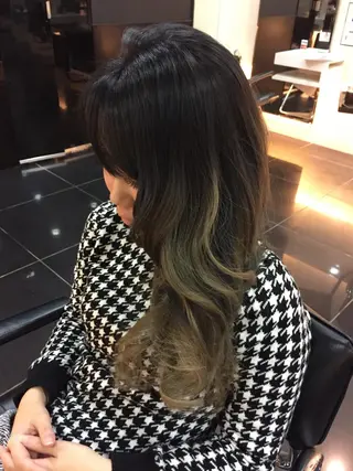 ロング カラー 関口 友行のヘアスタイル