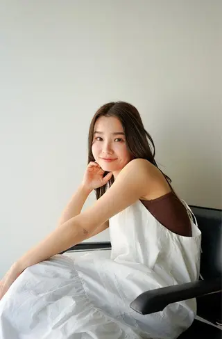 セミロング カラー THE DAY所属・AKI HASHIMOTOのヘアスタイル