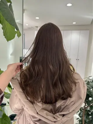 ロング カラー 🖤:抜け感×大人 透明感カラー/Aoiのヘアスタイル