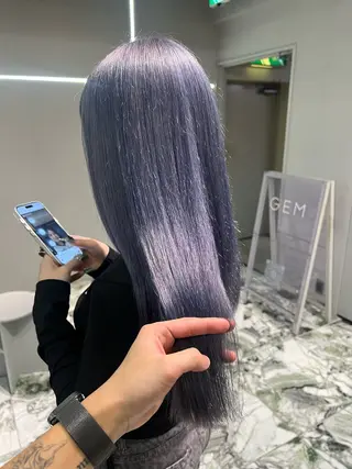 カラー kai_ GEMのヘアスタイル