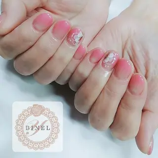 ネイル Nail Salon Y.BINELのネイルデザイン