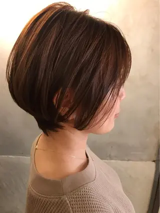 ショート さの あやねのヘアスタイル