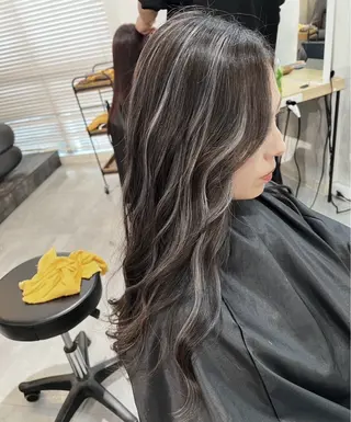 ロング カラー ROBIN所属・指名数No.1 /NAOYAのヘアスタイル