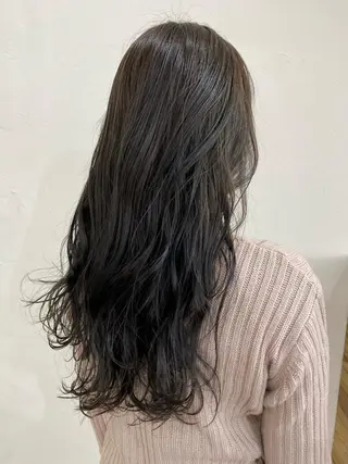 ロング カラー ヘアアレンジ 暗髪カラー🫐パーマ おくだりんかのヘアスタイル